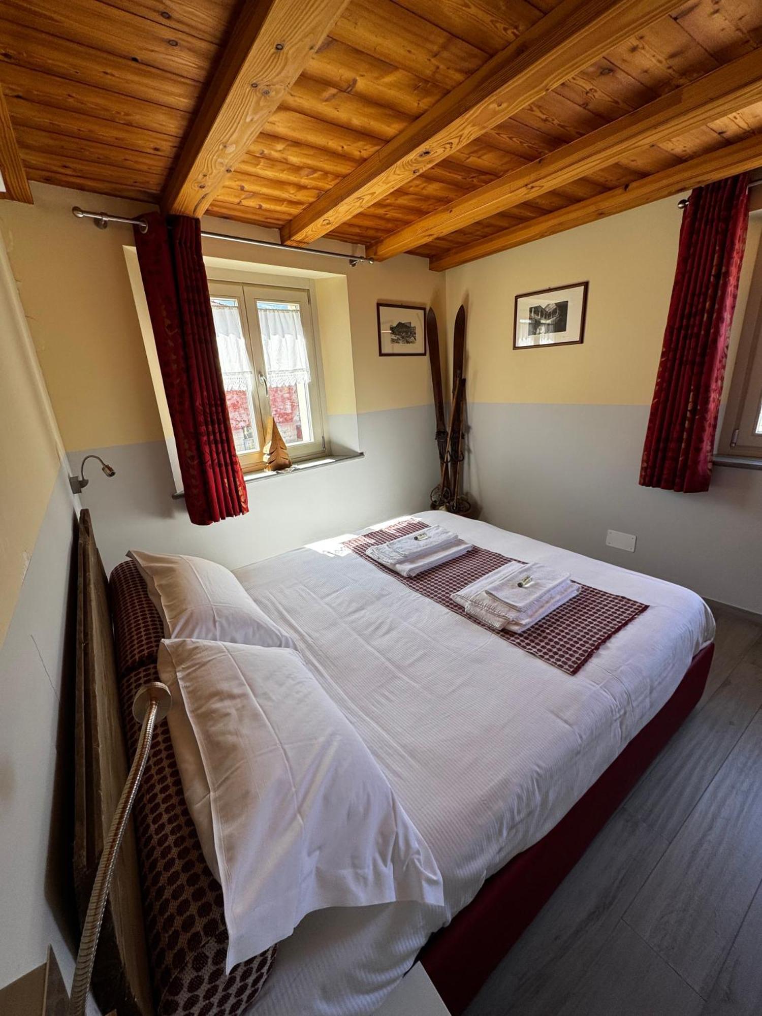 Maison Palmira Aosta Bagian luar foto