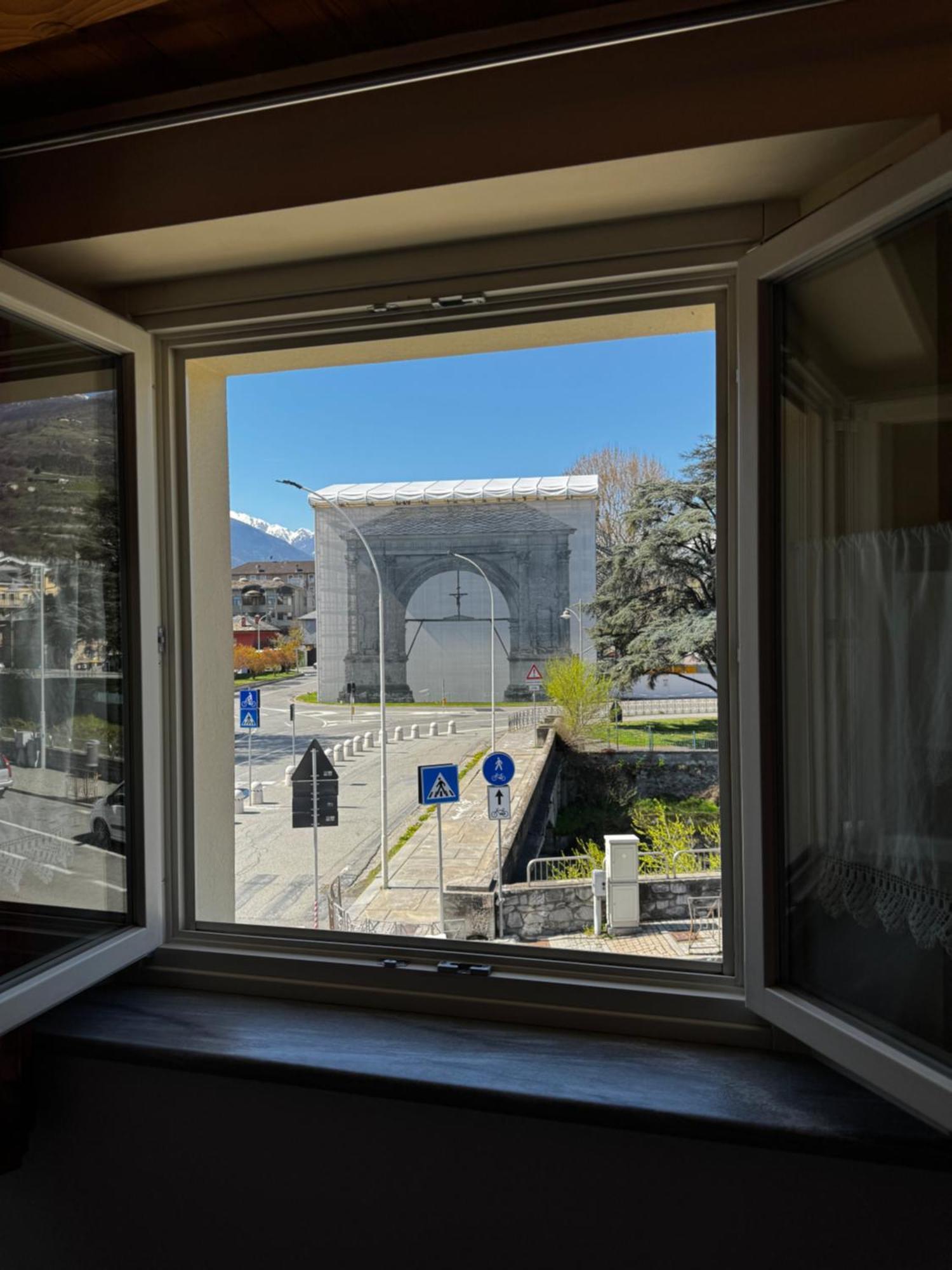 Maison Palmira Aosta Bagian luar foto